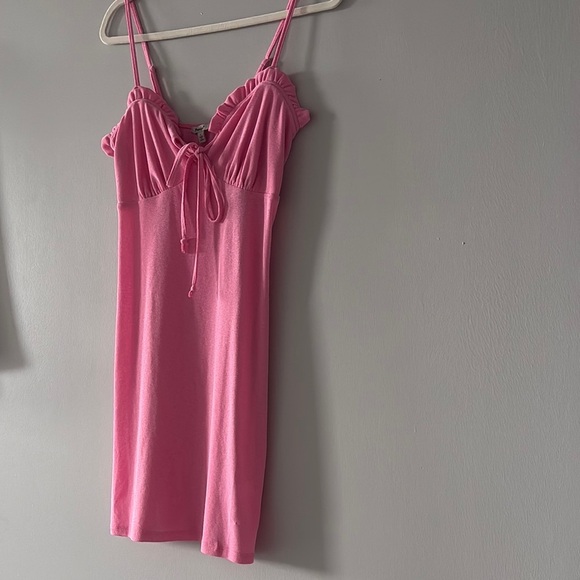 Pink Women's Dress with adjustable spaghetti straps  bow tie design NWOT - Picture 2 of 10